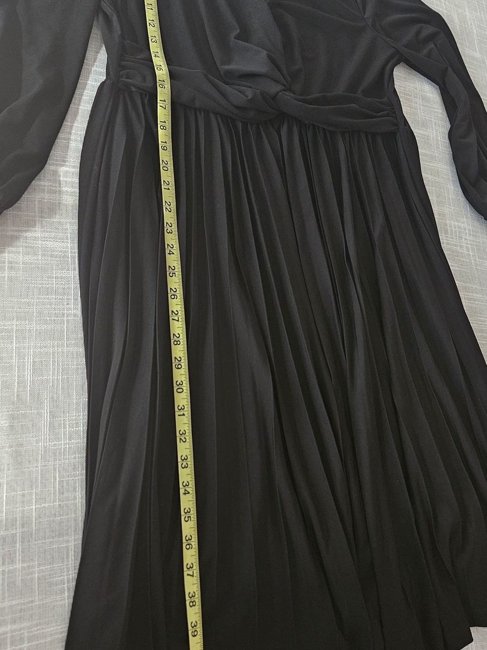 ELOQUII Black Twist-Front Pleated Midi Dress Long Sleeve V-Neck Plus Size - Picture 9 of 13